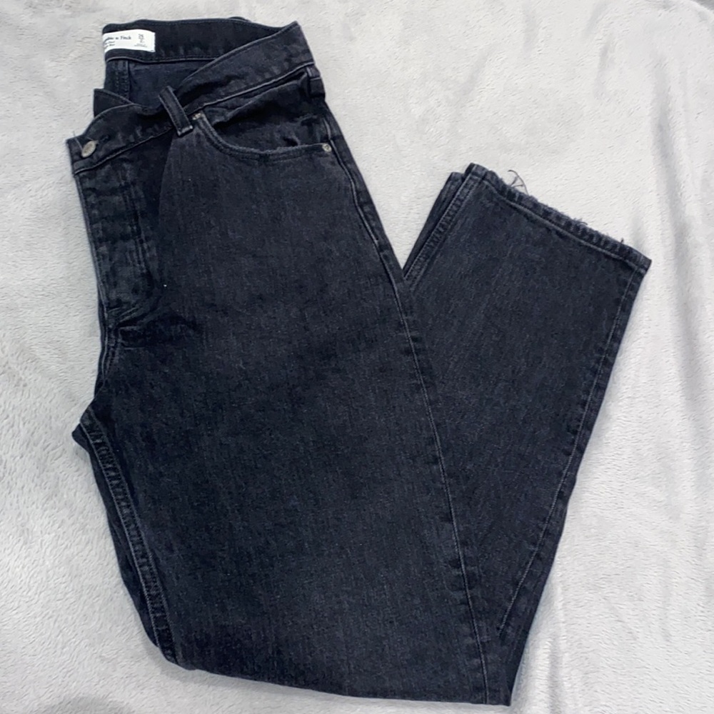 NW/OT Abercrombie&Fitch size 2s women’s jeans